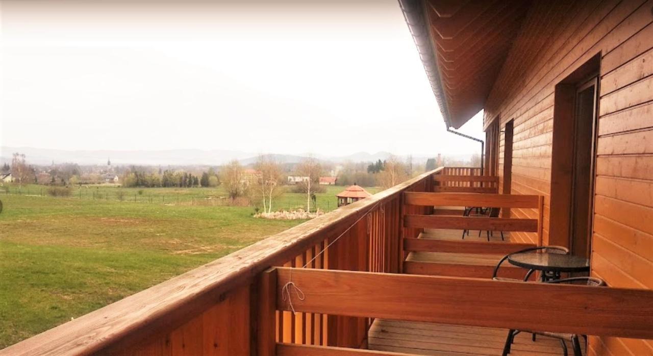 B&B Dom Z Bali Miłków Екстериор снимка